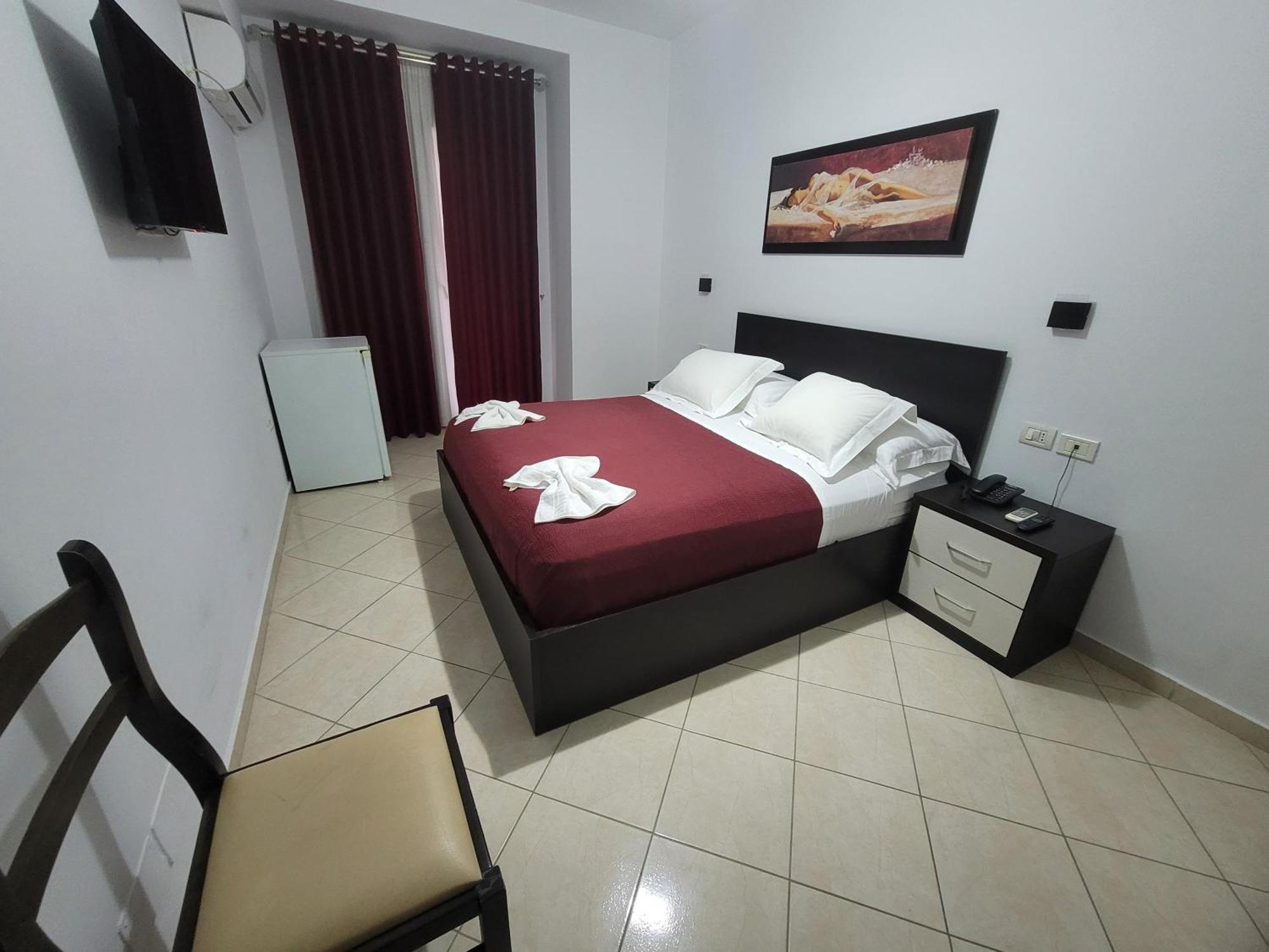 Haris Hotel Vlorë 외부 사진
