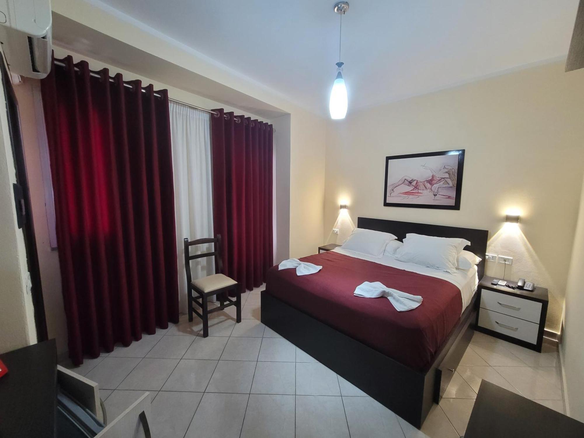 Haris Hotel Vlorë 외부 사진