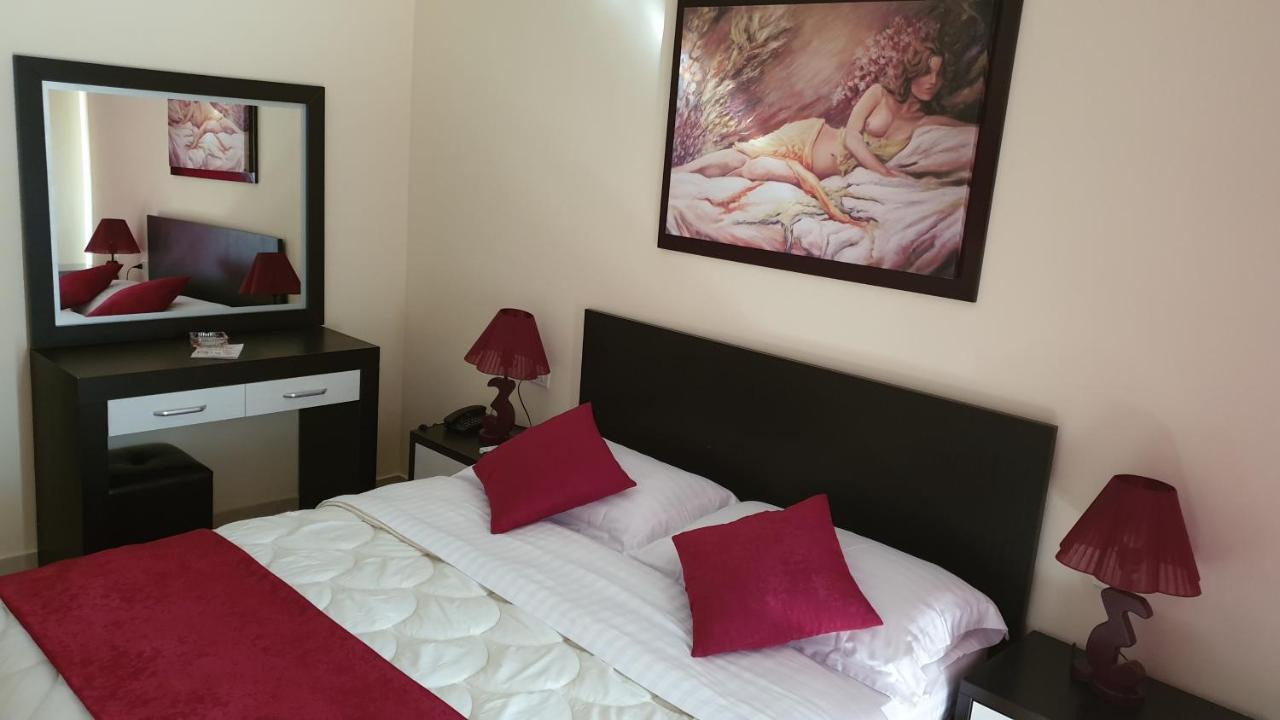 Haris Hotel Vlorë 외부 사진